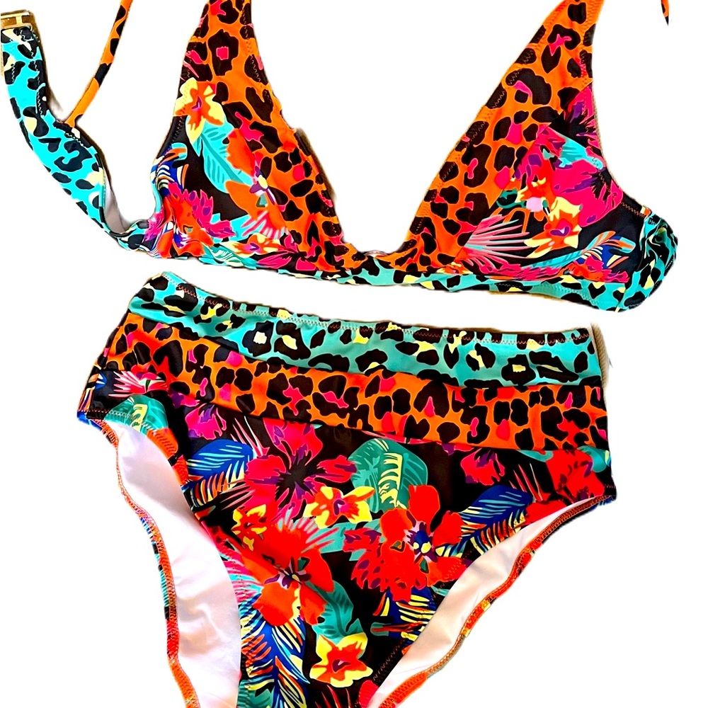 NWT Hilinker Two Piece Women’s Tropical Swimsuit—Size XL